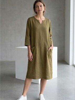 Iridium Olive V-Neck Pocket Midi Dress